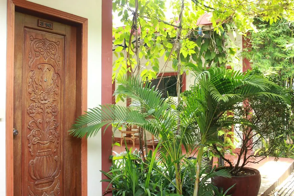 Zana Beach Guesthouse シアヌークビル