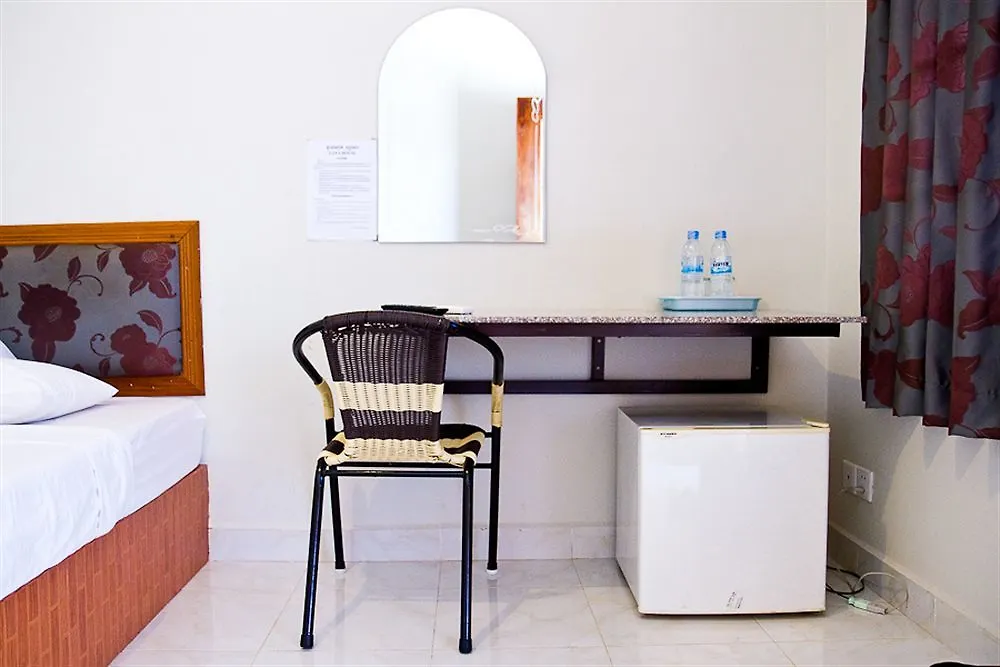 Zana Beach Guesthouse シアヌークビル